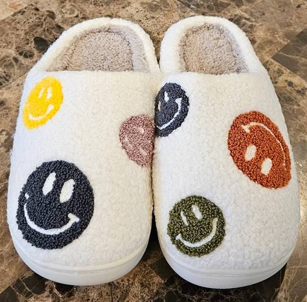 Smiley slippers neutral