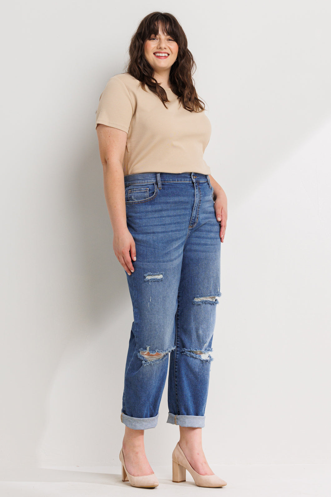 Indy  Mom Jeans.   -PLUS-