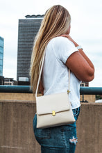 Load image into Gallery viewer, The simplicity shoulder bag -  white
