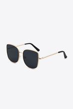 Load image into Gallery viewer, Metal Frame Wayfarer Sunglasses

